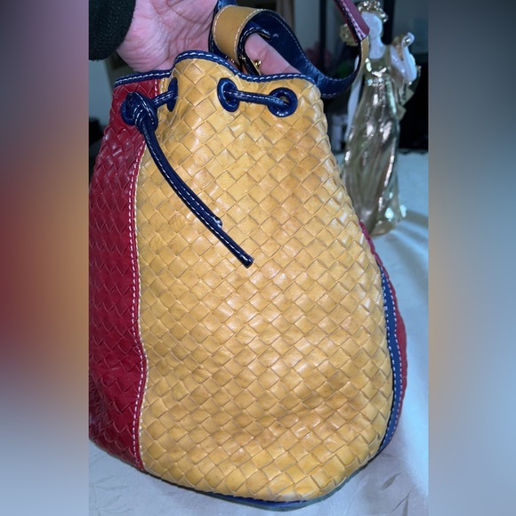 Bottega Veneta multicolour Woven Bucket Bag - Picture 9 of 17
